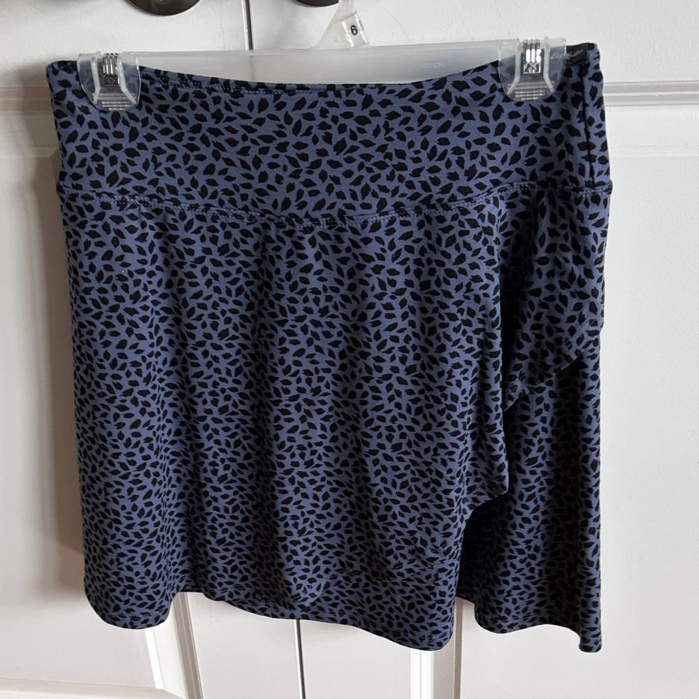 Eddie Bauer Black and Blue Skirt